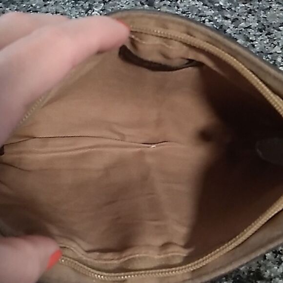 Bath & Body Works Faux Fur Clutch Wristlet. NWOT - Picture 6 of 9